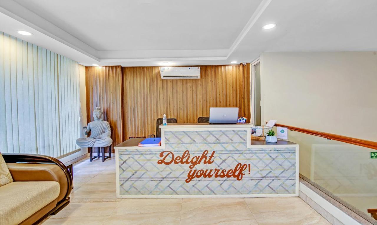 Treebo Sai Village Gold Souk - Sec 43 Gurgaon Exterior foto