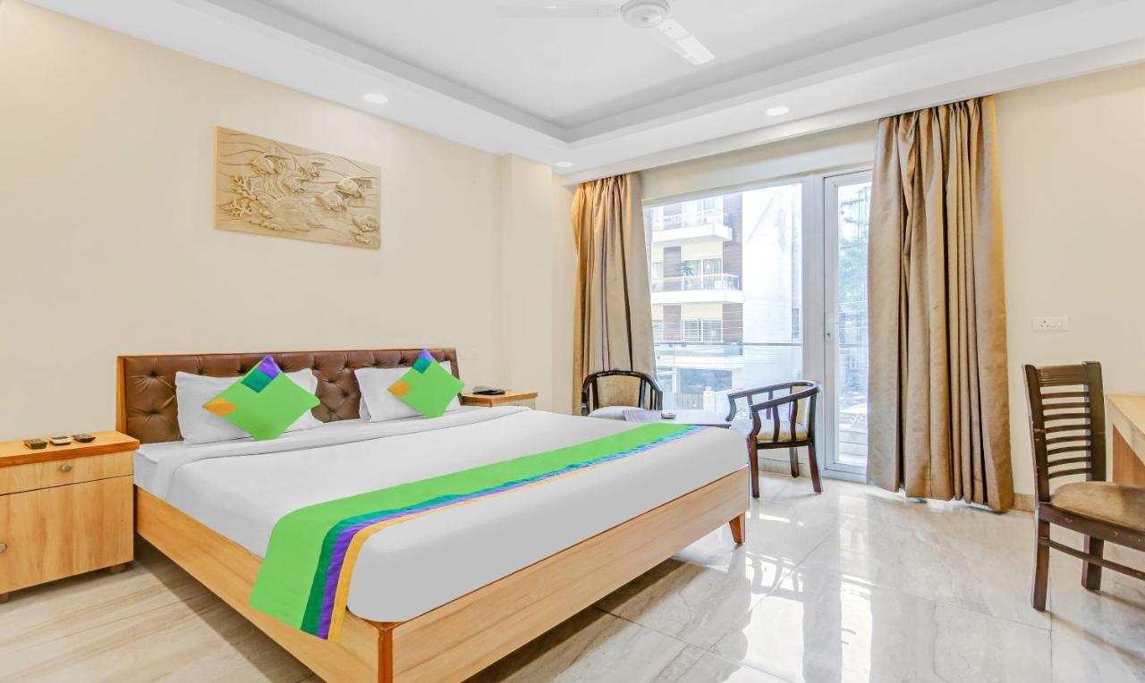 Treebo Sai Village Gold Souk - Sec 43 Gurgaon Exterior foto