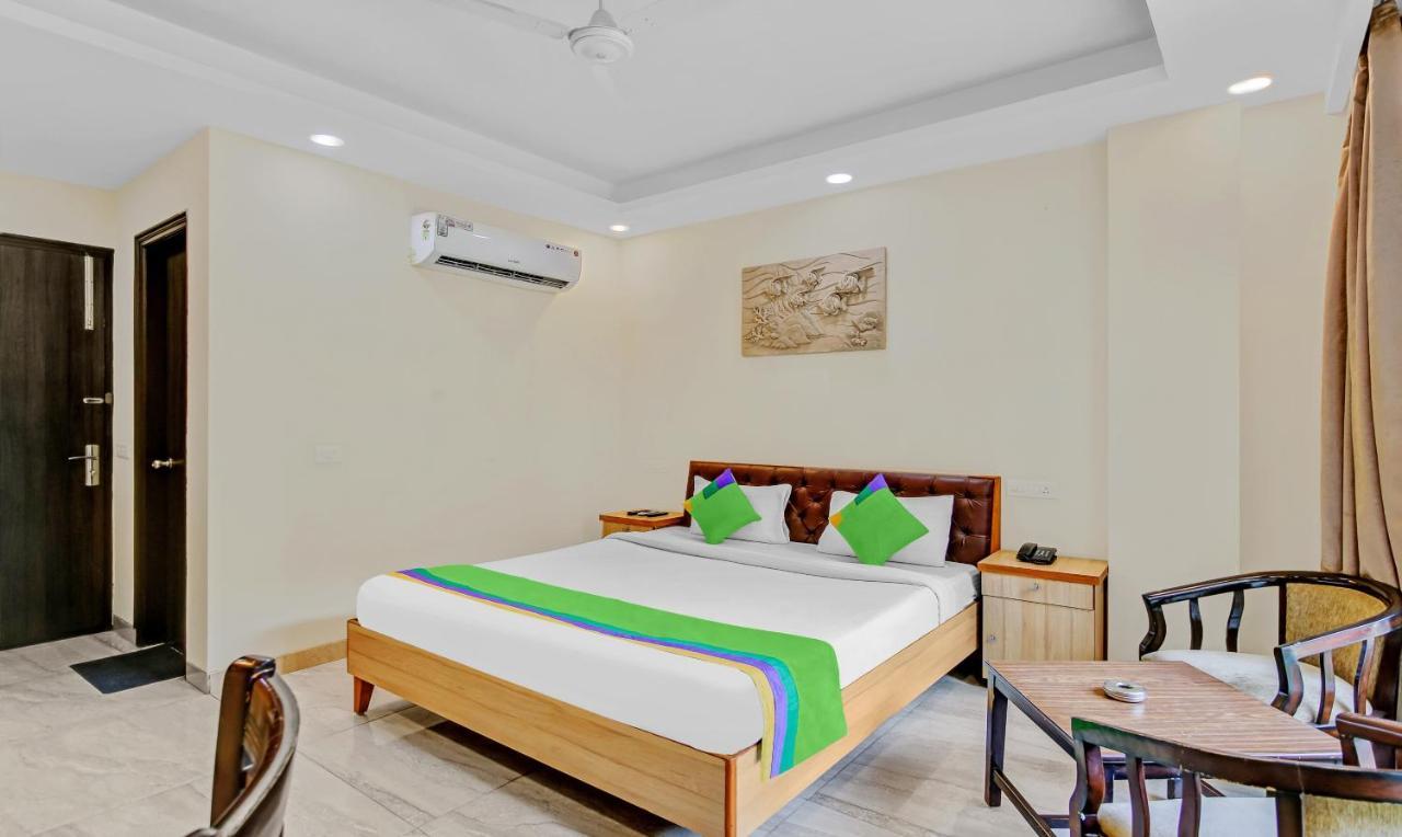 Treebo Sai Village Gold Souk - Sec 43 Gurgaon Exterior foto