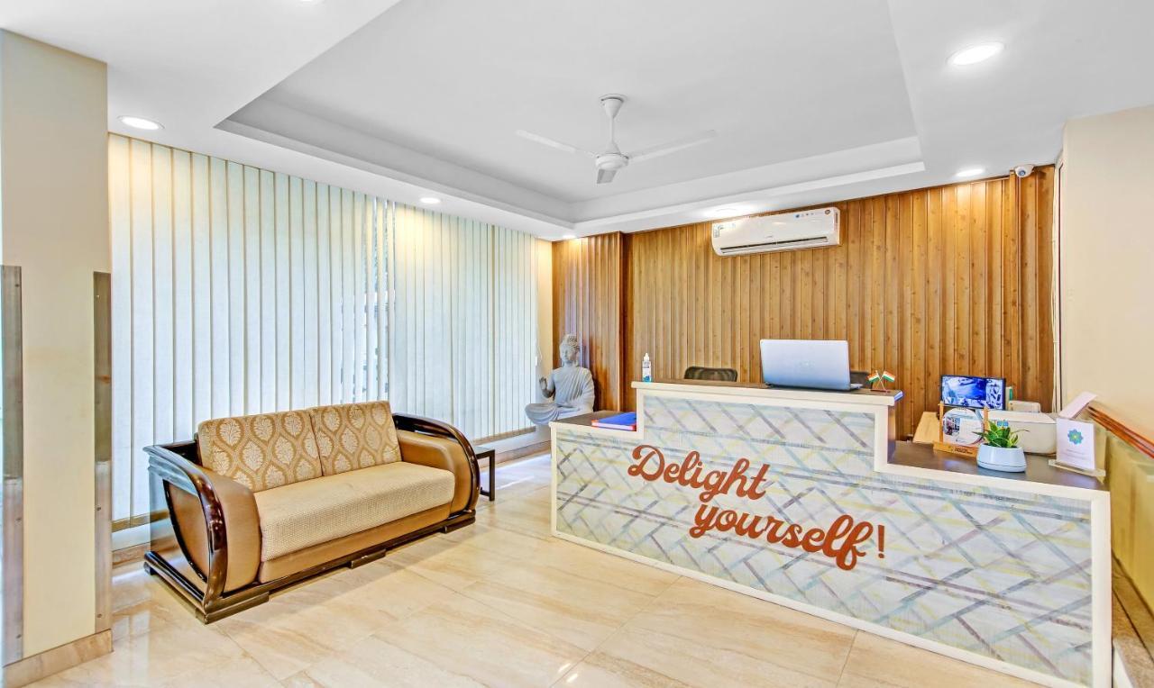 Treebo Sai Village Gold Souk - Sec 43 Gurgaon Exterior foto